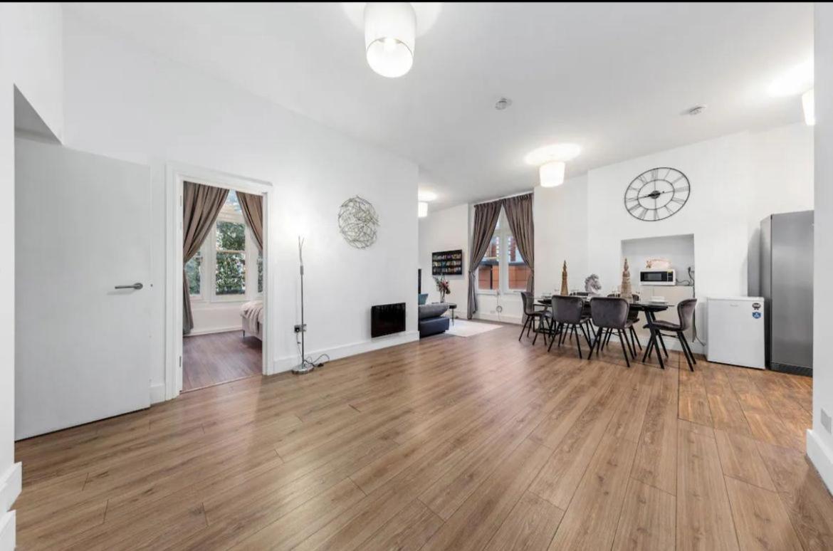 Majestic 2-Bedroom Flat In Knightsbridge-Hyde Park Kb70 Лондон Екстер'єр фото