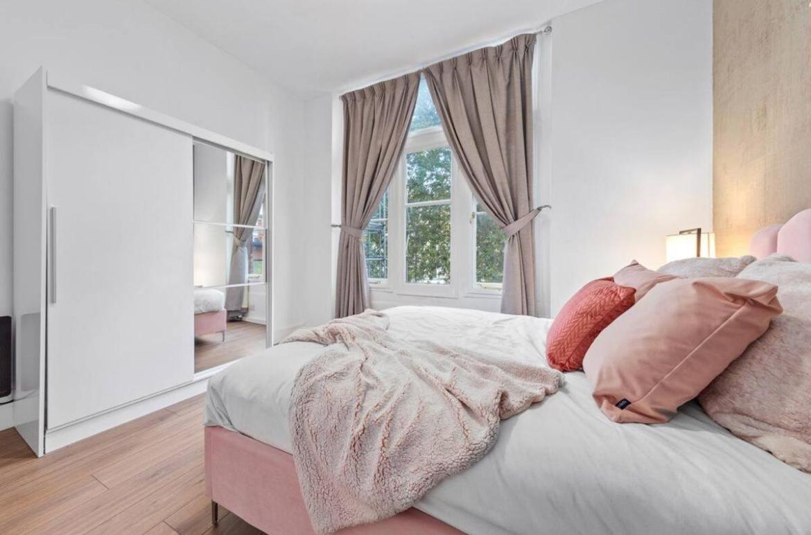 Majestic 2-Bedroom Flat In Knightsbridge-Hyde Park Kb70 Лондон Екстер'єр фото